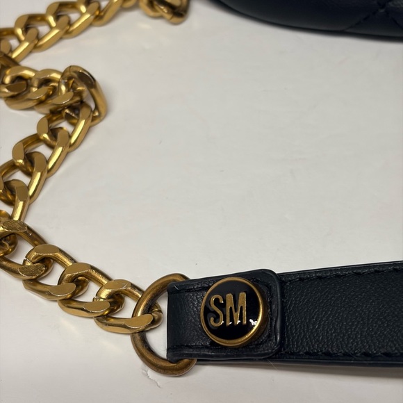 NWT Steve Madden Black Quilted Crossbody, Gold Butterfly Clasp & Floral Interior - Picture 7 of 10